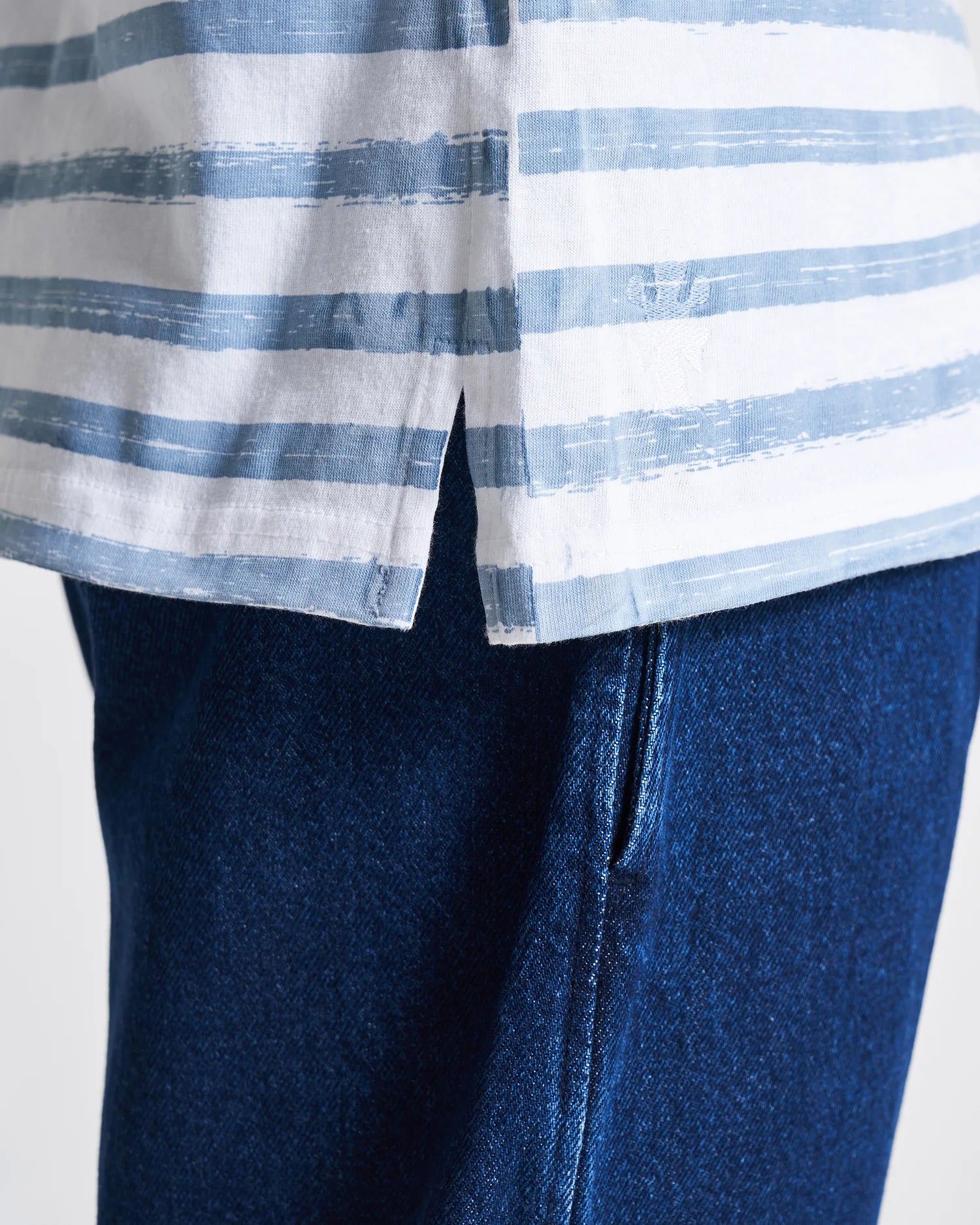 THE BOX TEE - DUSTY BLUE STRIPES